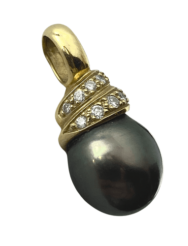 Pendentif Pendentif en or jaune, perle de tahiti et diamants 58 Facettes AB356