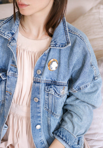 Broche Broche ovale camée en agate en or jaune 18kt 58 Facettes