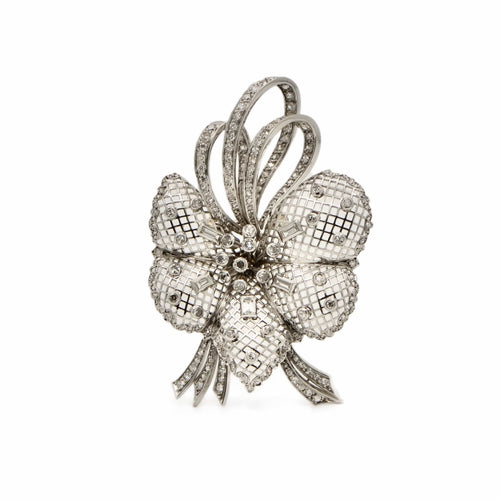 Broche Broche fleur dentelée en or 18K et 14K sertie de diamants 58 Facettes REF24101CF-264