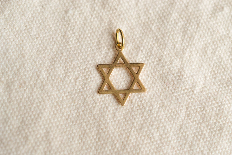 Pendentif Pendentif étoile de David en or jaune 18k 58 Facettes Ref2059
