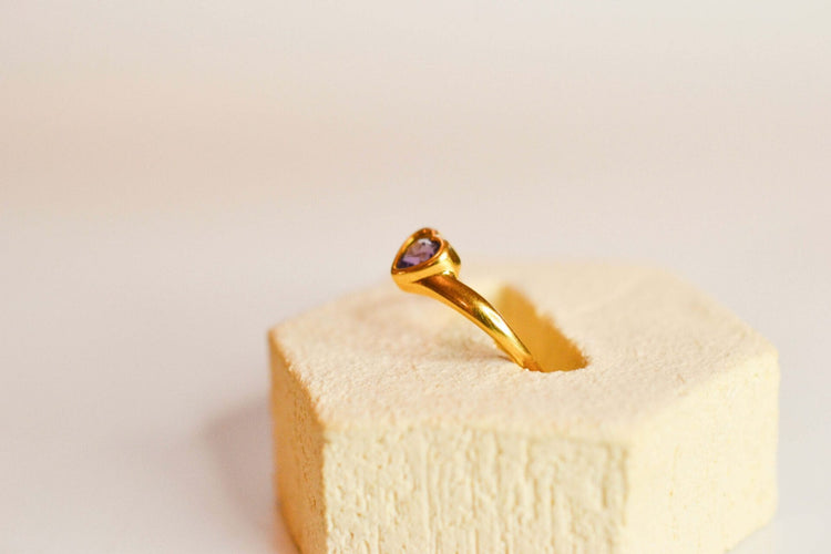 Bague 50.5 Bague cœur en or jaune 18 carats et scapolite 58 Facettes 3692