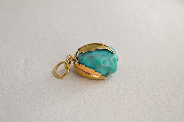 Pendentif Pendentif fruit en or jaune 14K et turquoise 58 Facettes 3270