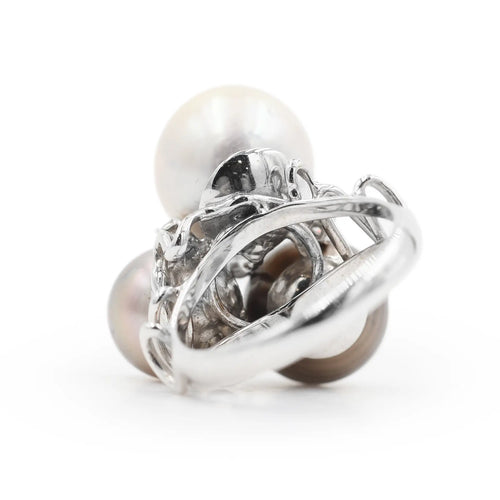 Bague Bague en or blanc 18 kt avec perles et diamants 58 Facettes 5505