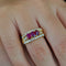 Bague 52 Bague ancienne - Rubis et diamants en or jaune 18 carats 58 Facettes