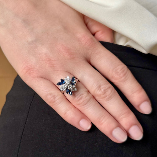 Bague 49 Frères Bellin - Bague bouquet en or gris 18k, platine, diamants et saphirs 58 Facettes REF2578-346