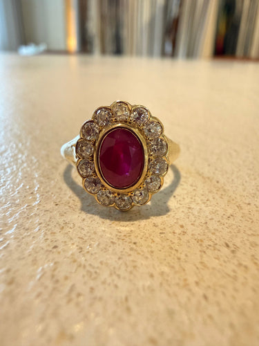 Bague 53 Bague vintage en or jaune 18K, rubis birman et diamants 58 Facettes
