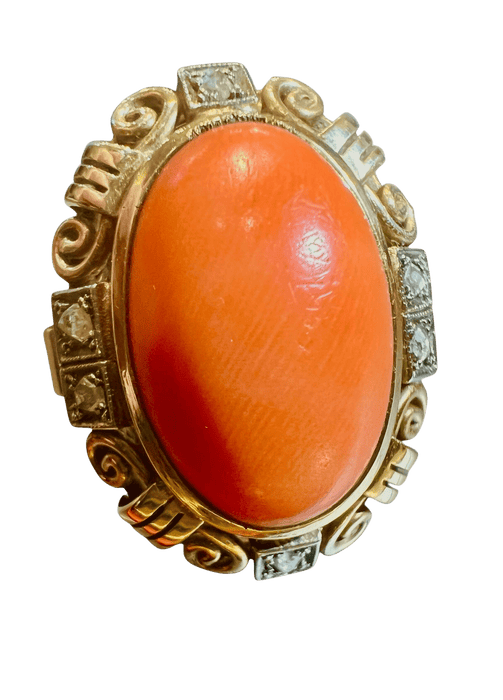 Bague 59 Bague 1940 or jaune cabochon corail et diamants taille ancienne 58 Facettes 7204 A