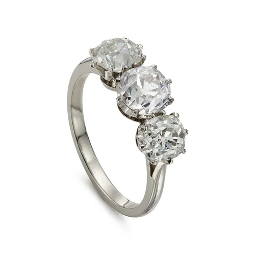 Bague Reimagined - Bague trilogie en platine à diamants 3,64 ct 58 Facettes EW-0023