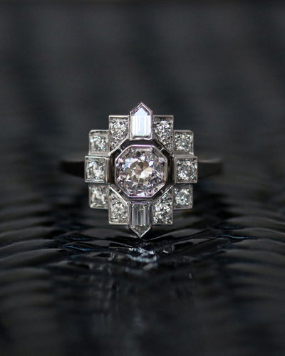 Bague 50 Bague création - Bague en or blanc et diamants bullets 58 Facettes F1886 A11583