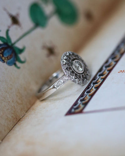 Bague 52.5 Bague "Soleil" pavée de diamants en or blanc 750 58 Facettes F895 A11309