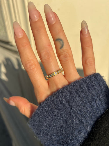 Bague 54 Bague en or jaune 18 carats sertie de diamants taille brillant et princesse 58 Facettes