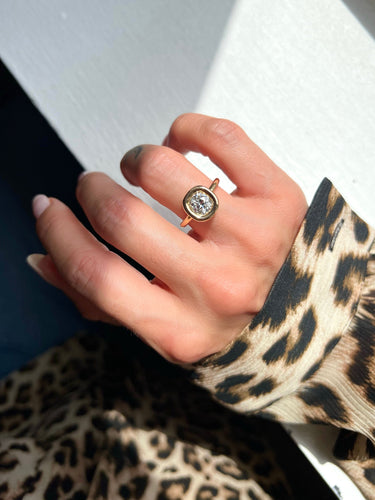 Bague 53 Solitaire coussin - Bague en or jaune 18 carats et diamant 1,35 ct 58 Facettes 1