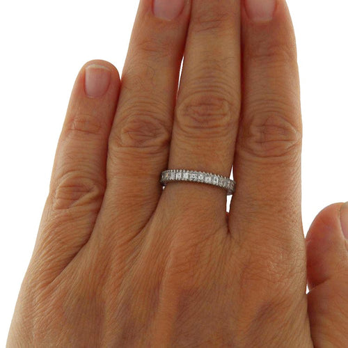 Bague 54 Bague eternity en or blanc 18 ct avec diamants taille carré 2,31 ct 58 Facettes G3852