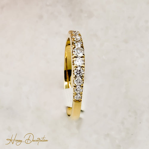Bague 61.5 Bague demi-alliance en or jaune 18 carats avec diamants 58 Facettes 2506