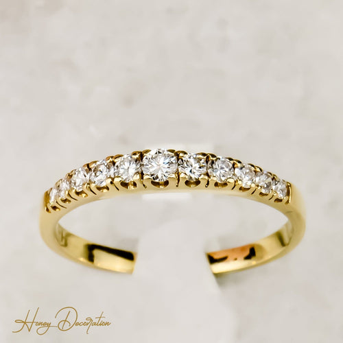 Bague 61.5 Bague demi-alliance en or jaune 18 carats avec diamants 58 Facettes 2506