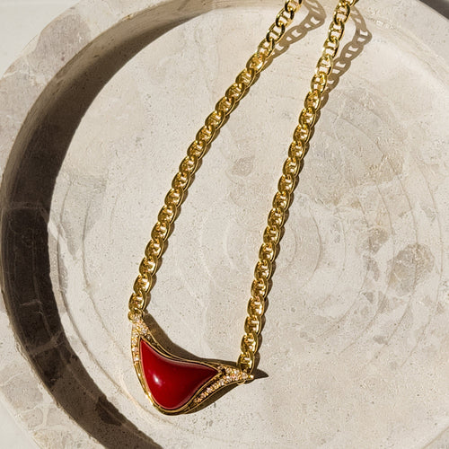 Collier Collier en or jaune 14 carats avec corail et 21 diamants 58 Facettes 1851