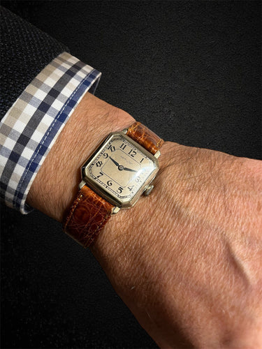 Montre Hamilton Place - Montre Square 1926 en or blanc 14k 58 Facettes