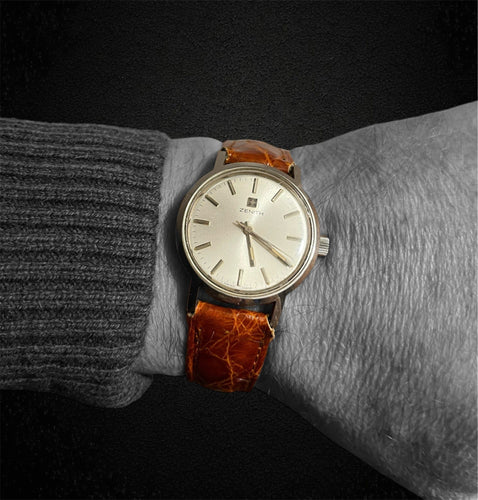 Montre Zenith Surf - Montre vintage en acier, calibre 2572 A 58 Facettes