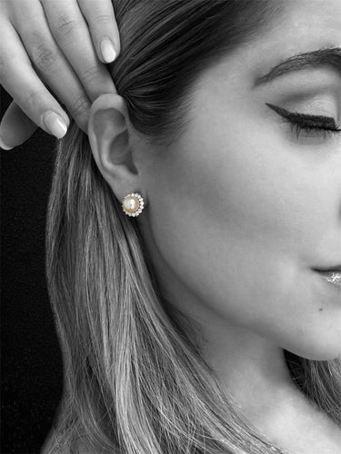 Boucles d'oreilles Boucles d’oreilles en or blanc avec perles et diamants 58 Facettes