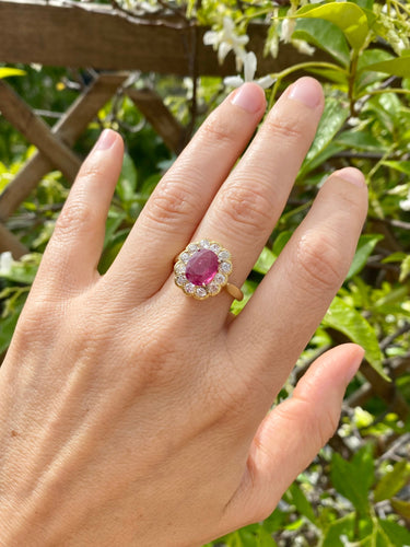 Bague 56 Bague cluster en or rose 18 carats rubis et diamants 58 Facettes