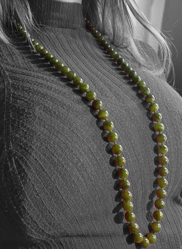 Collier Collier long - 80 perles de malachite en or jaune 18 carats 58 Facettes