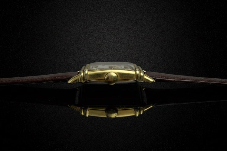 Montre Hamilton Lester - Montre bracelet rectangulaire vers 1941 58 Facettes