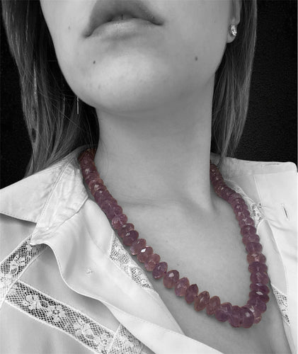 Collier Collier années 1970 - Ametystes facettées et fermoir en or 18 carats, 60 cm 58 Facettes