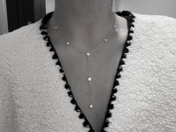 Collier Collier Tie en or blanc 18k et diamants 58 Facettes