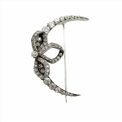 Broche Broche lune croissante à nœud en or et argent, diamants taille ancienne 58 Facettes