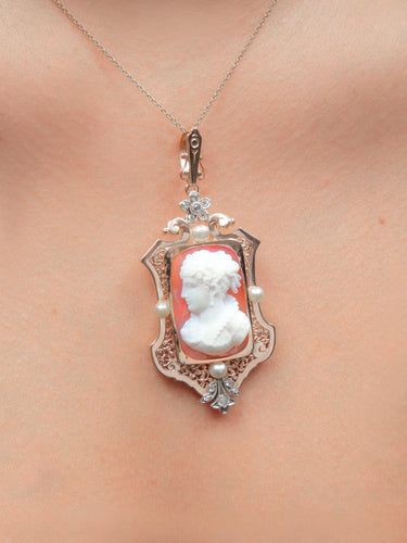 Pendentif Pendentif camée en or rose 18k avec perles et diamants 58 Facettes 210045