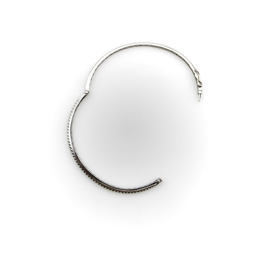 Bracelet Bracelet jonc contemporain en or blanc 18k et diamants 58 Facettes A2005B