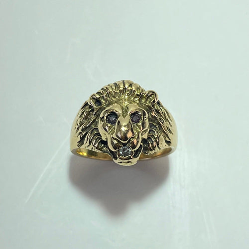 Bague 59 Bague chevalière tête de lion en or jaune 18K et diamant 58 Facettes 250273