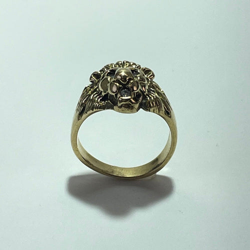 Bague 59 Bague chevalière tête de lion en or jaune 18K et diamant 58 Facettes 250273