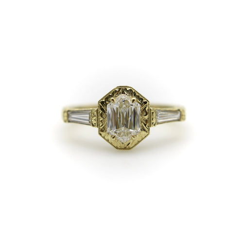 Bague Bague hexagonale en or jaune 18k avec diamants 58 Facettes