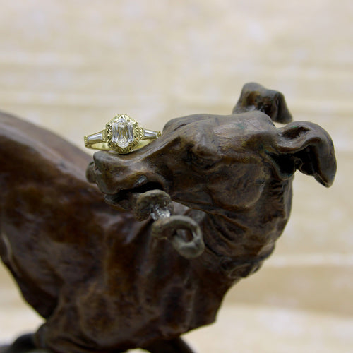 Bague Bague hexagonale en or jaune 18k avec diamants 58 Facettes