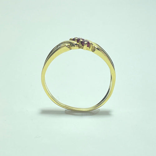 Bague 55 Bague en or jaune 18 carats sertie de 3 rubis 58 Facettes 250043