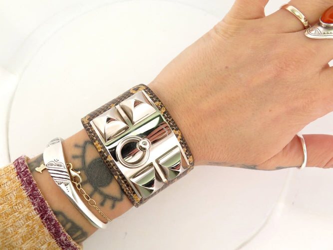 Bracelet Hermès Médor Collier de Chien - Bracelet en cuir de lézard niloticus argenté 58 Facettes 272558