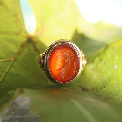 Bague Époque victorienne - Bague en or 18k, intaille en cornaline Jules César 58 Facettes
