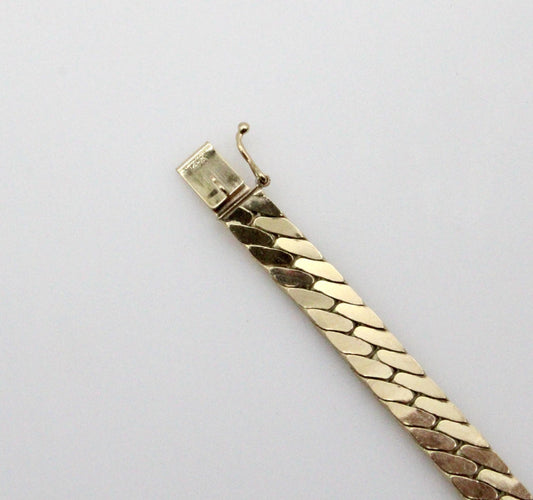 Bracelet Bracelet maille chevrons vintage en or 14K et diamants 58 Facettes A2006O