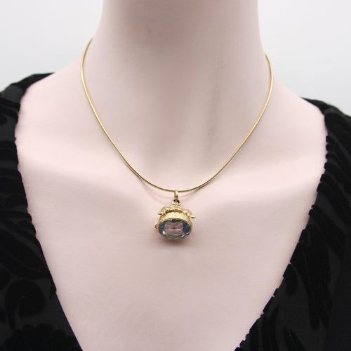 Pendentif Fob vintage - Pendentif en or jaune 14k avec pâte de verre bleue 58 Facettes A10033