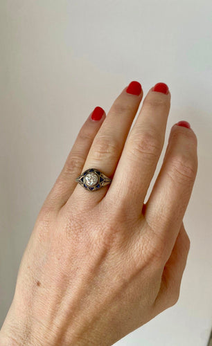 Bague Art déco - Bague filigranée en or blanc 18k, diamant 0,80 ct et saphirs 58 Facettes