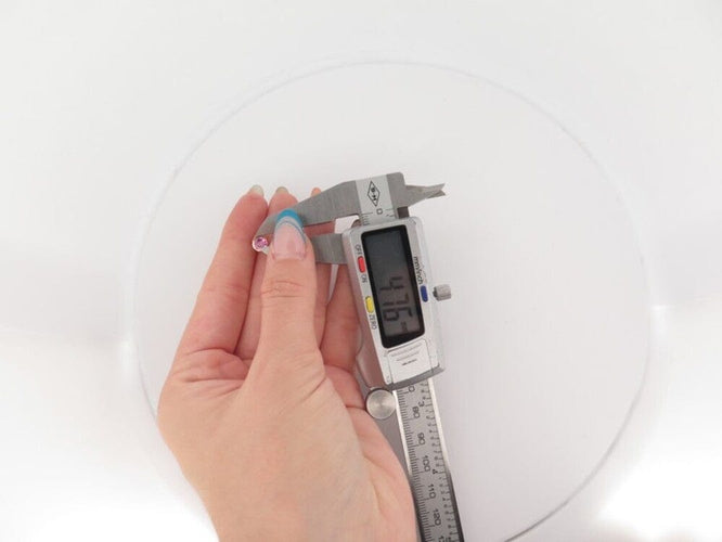 Boucles d'oreilles Poiray Lolita - Boucles d’oreilles puces en or jaune 18k et saphir rose 58 Facettes 254850