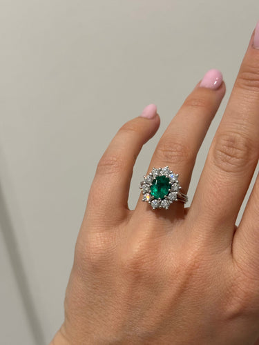 Bague 53 Bague cluster vintage avec émeraude ovale et diamants 58 Facettes