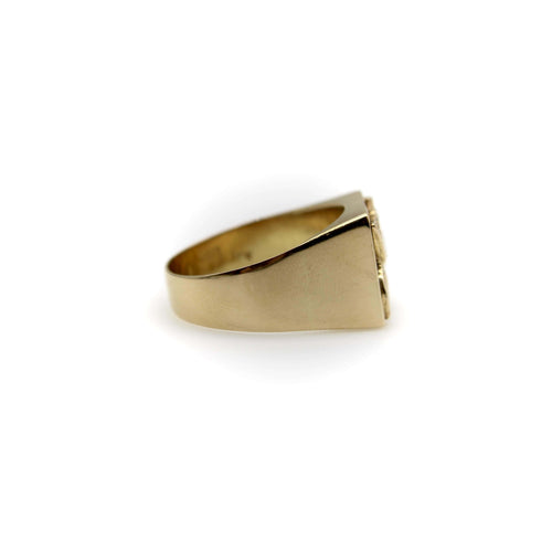 Bague Bague chevalière vintage Lamassu en or jaune 18 carats 58 Facettes A2001U