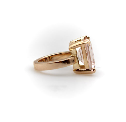 Bague Bague vintage en or rose 14k avec morganite taille émeraude 58 Facettes A2001X