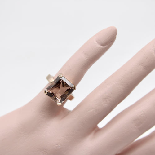 Bague Bague vintage en or rose 14k avec morganite taille émeraude 58 Facettes A2001X