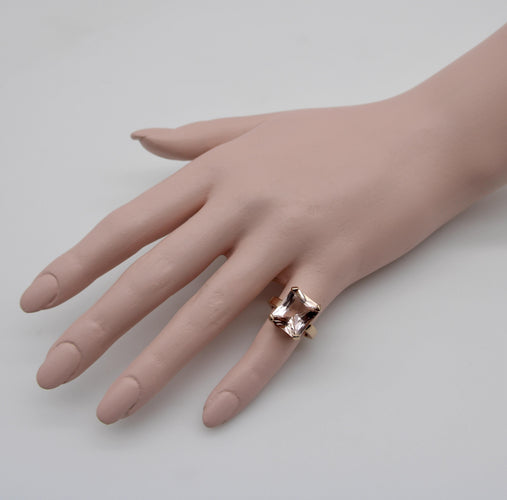 Bague Bague vintage en or rose 14k avec morganite taille émeraude 58 Facettes A2001X