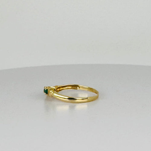 Bague Bague vintage chevron en or jaune 14 carats et émeraudes vertes 58 Facettes 2505008