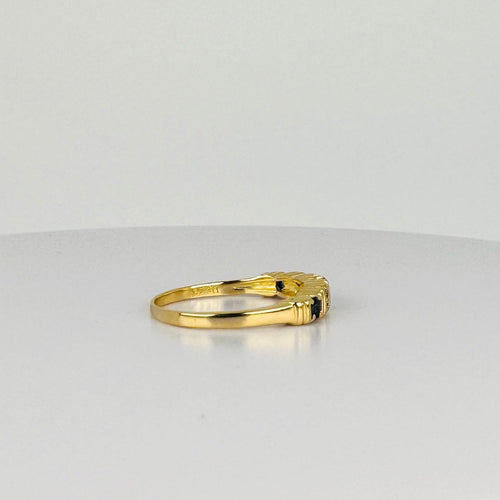 Bague Bague vintage en or jaune 18k avec saphirs bleus et diamants 58 Facettes 2505010