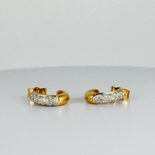 Boucles d'oreilles Boucles d’oreilles créoles vintage en or jaune 18 carats et diamants 58 Facettes 2505011
